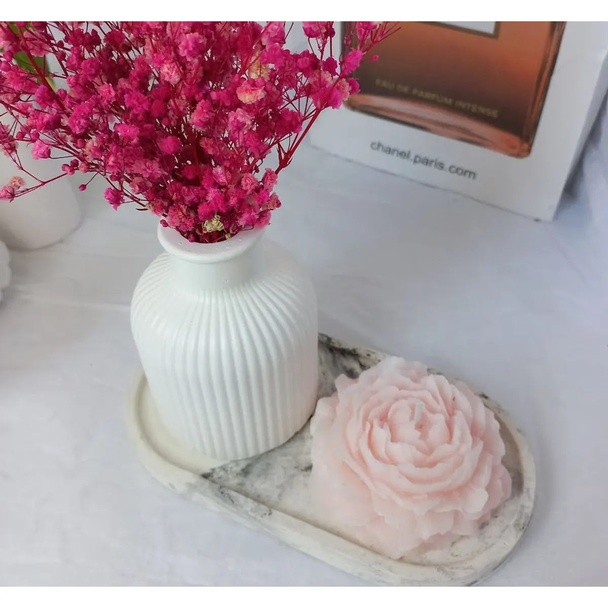 DECORACIONES ALE Y GABI - Florero Kalio Plato, flores Y Vela 4 piezas