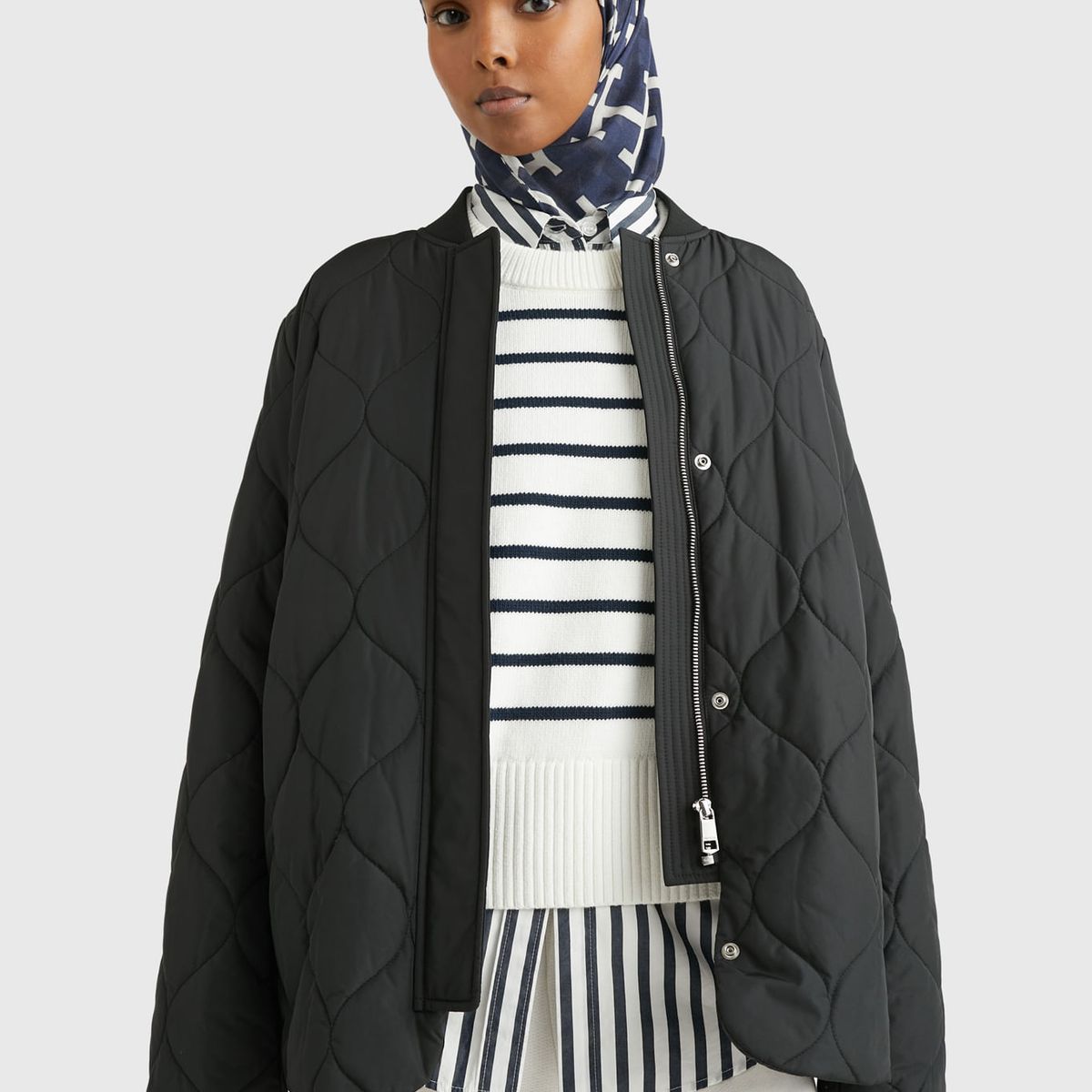 TOMMY HILFIGER - Chaqueta Negra Bomber Acolchada Para Mujer Tommy Hilfiger