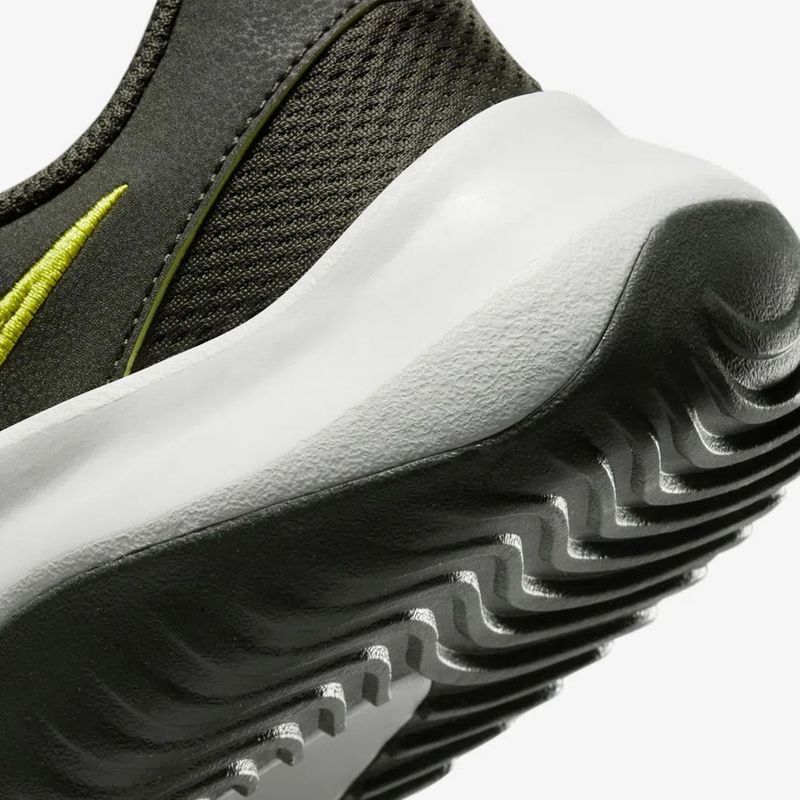NIKE - Tenis Nike Legend Essential 3 Next Nature