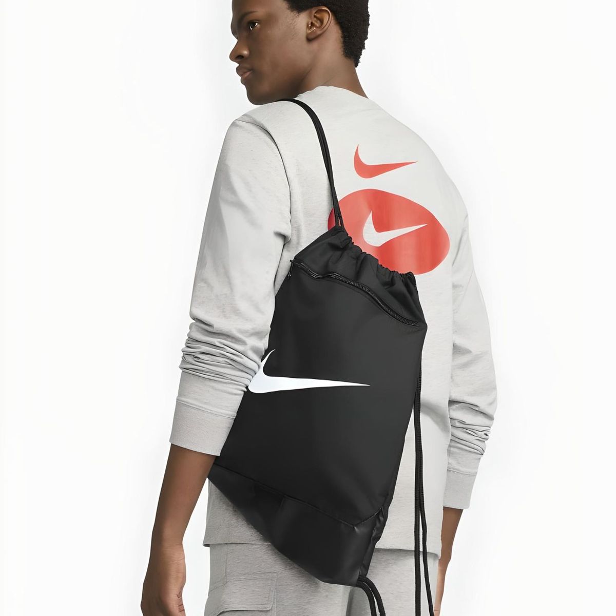 NIKE - TULA O BOLSO DEPORTIVO NIKE BRASILIA 9.5 (18L) NEGRO BLANCO