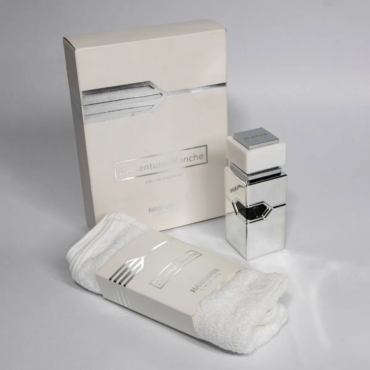 AL HARAMAIN - Perfume Al Haramain L Aventure Blanche 30ml  Kit Toalla