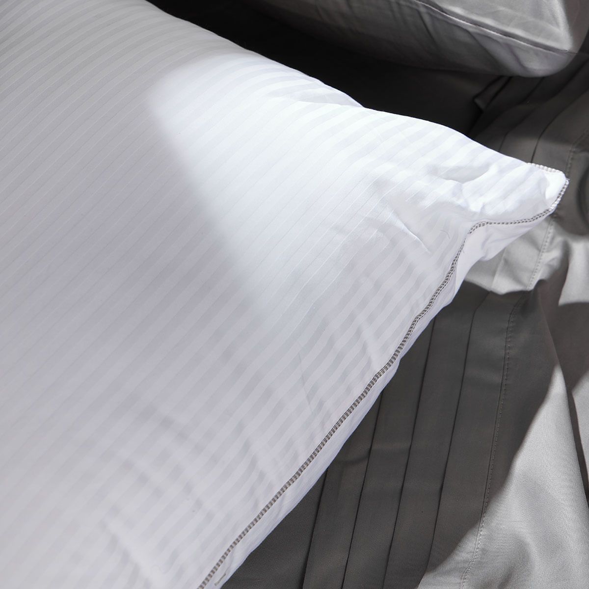 DISTRIHOGAR - Almohada Hotel Experience Soporte Suave 50 x 70 cm