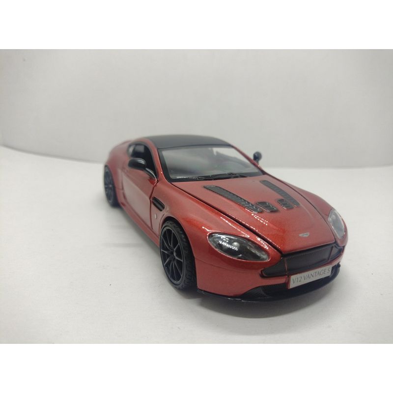 MOTORMAX - CARRO ASTON MARTIN V12 VENTAGE S ROJO ESCALA 124