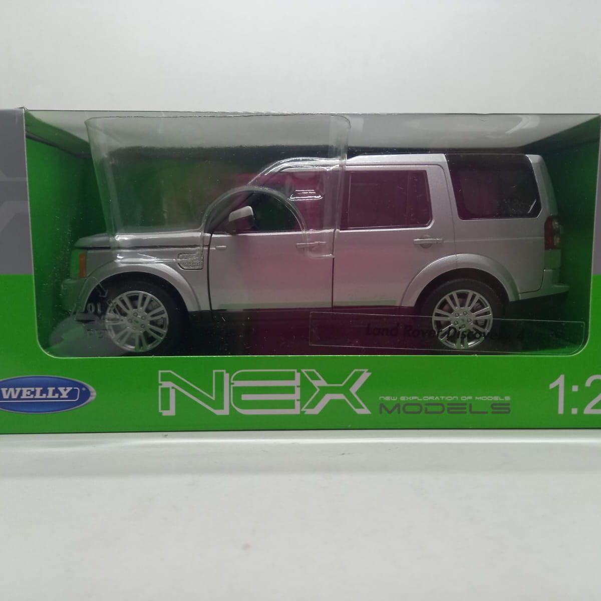WELLY - CARRO LAND ROVER DISCOVERY 4 gris ESCALA 1/24 DE COLECCIÓN