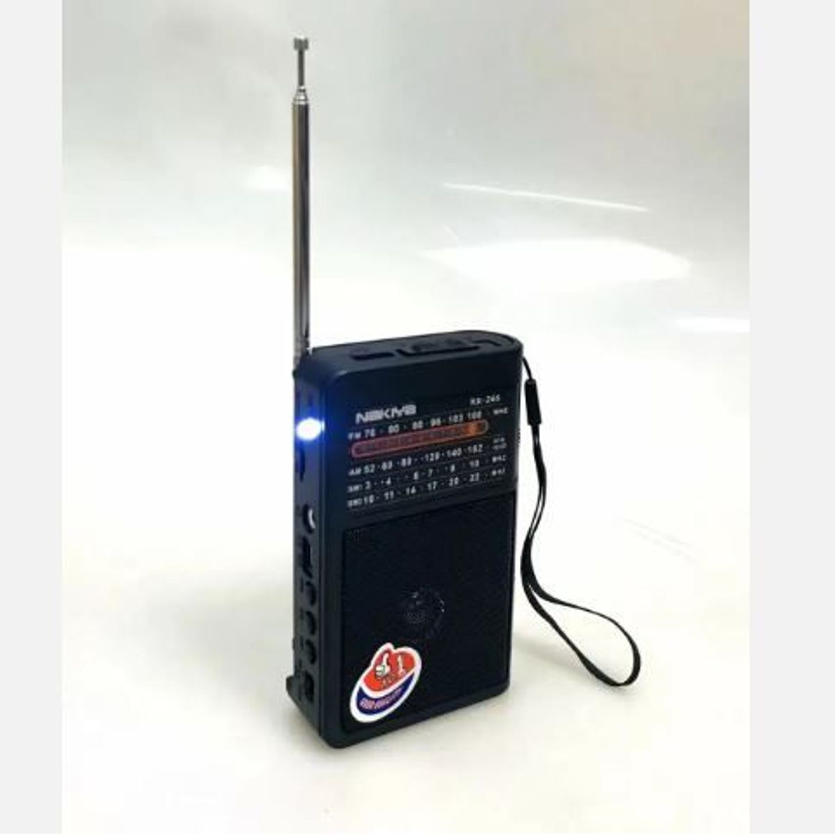 GENERICO - Mini radio portátil recargable Am Fm