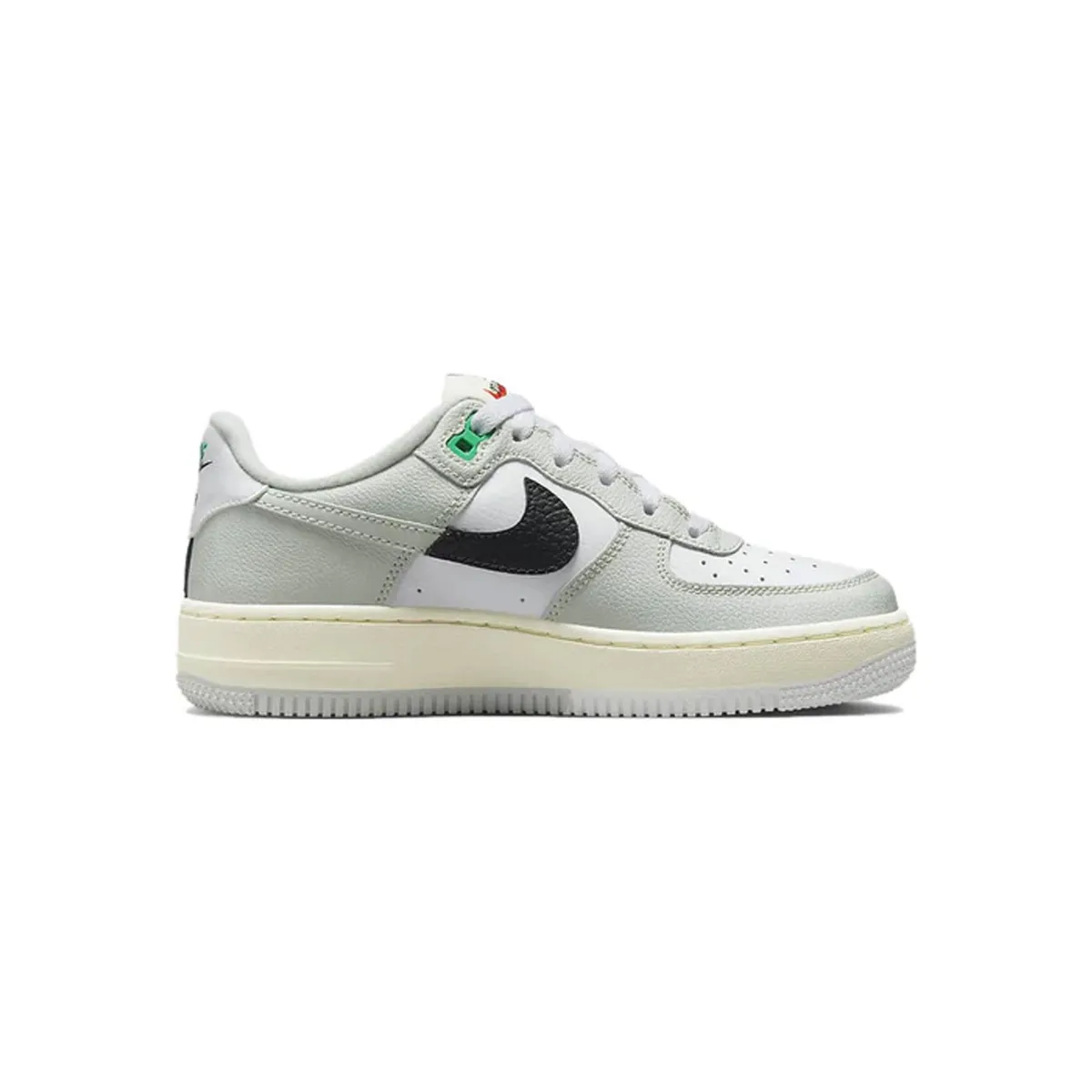 NIKE - Tenis Nike Air Force 1 LV8 2