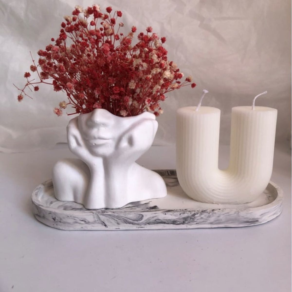 DECORACIONES ALE Y GABI - CENTRO DE MESA JARRÓN LOE FLORES BANDEJA Y VELA