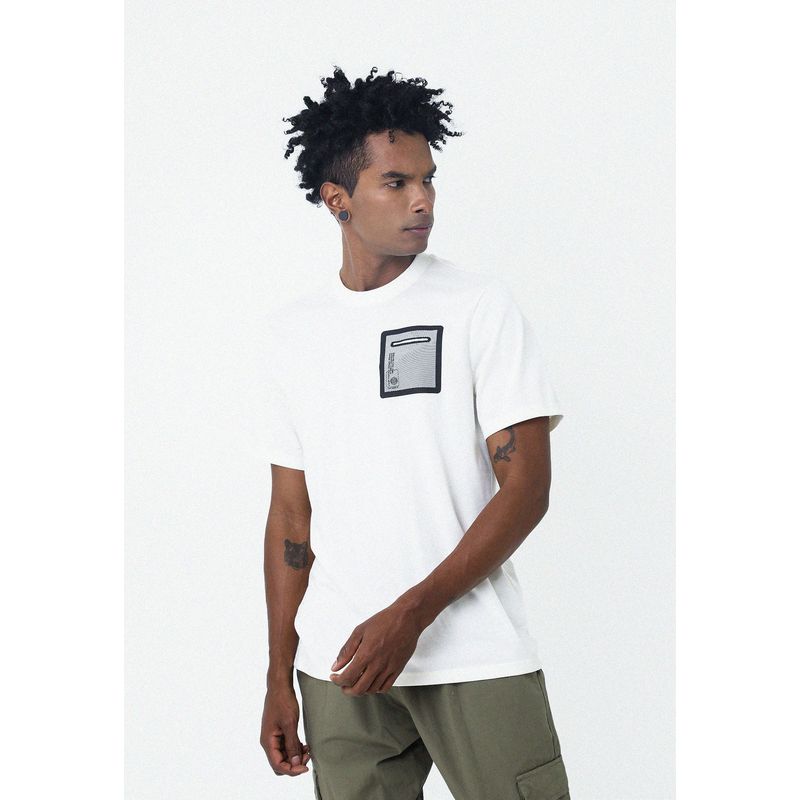 BELIFE - Camiseta Blanca Con Bolsillo En Malla Para Hombre Belife.-