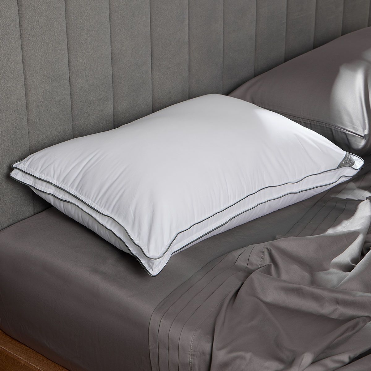 DISTRIHOGAR - Almohada Hotel Experience Soporte Firme Algodón 47 x 67 cm