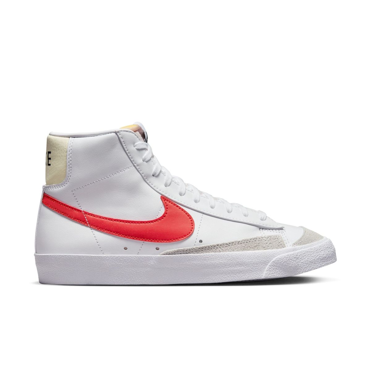 NIKE - Nike Blazer Mid "77 Tenis blanco de hombre lifestyle