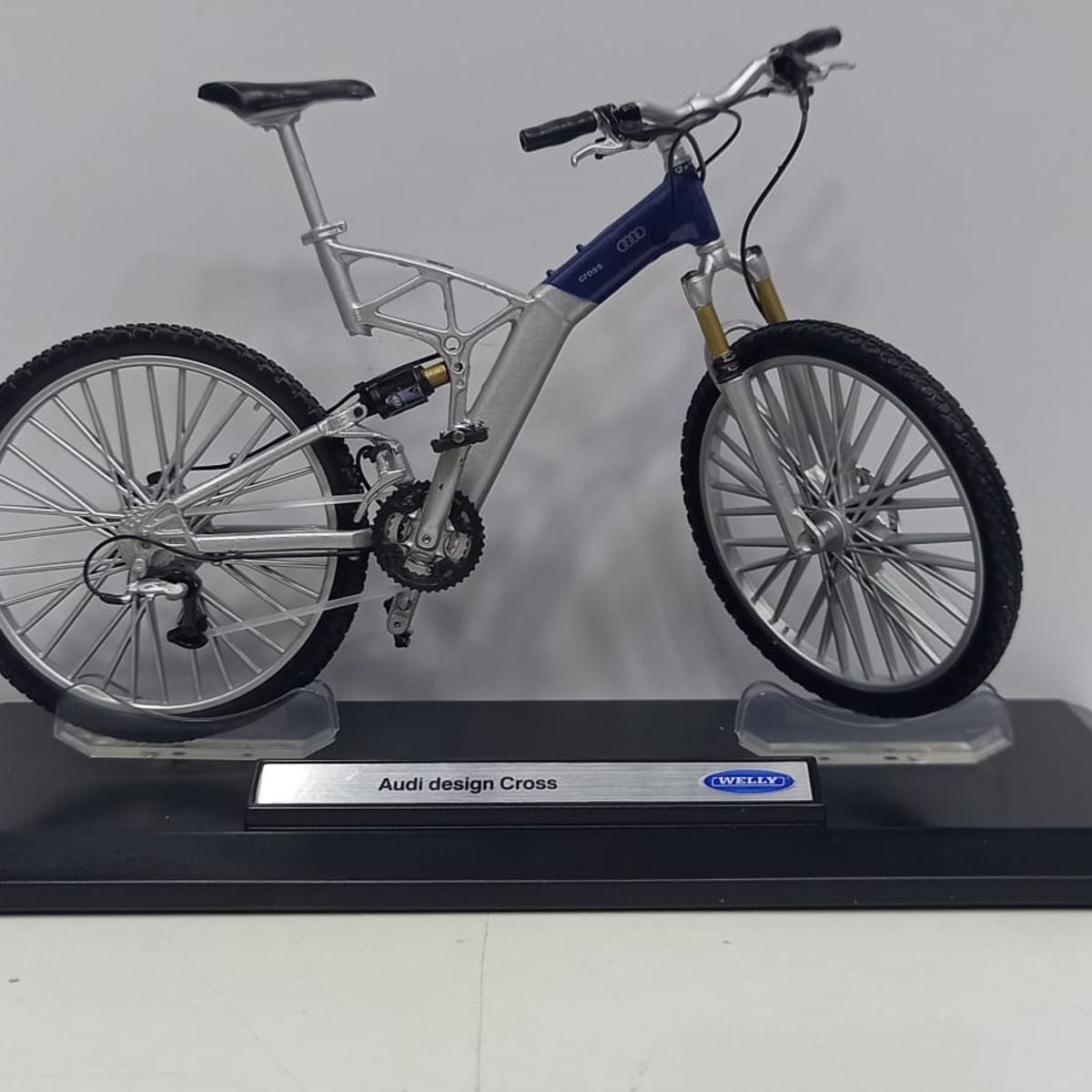 WELLY - BICICLETA AUDI DESING CROSS A ESCALA 110