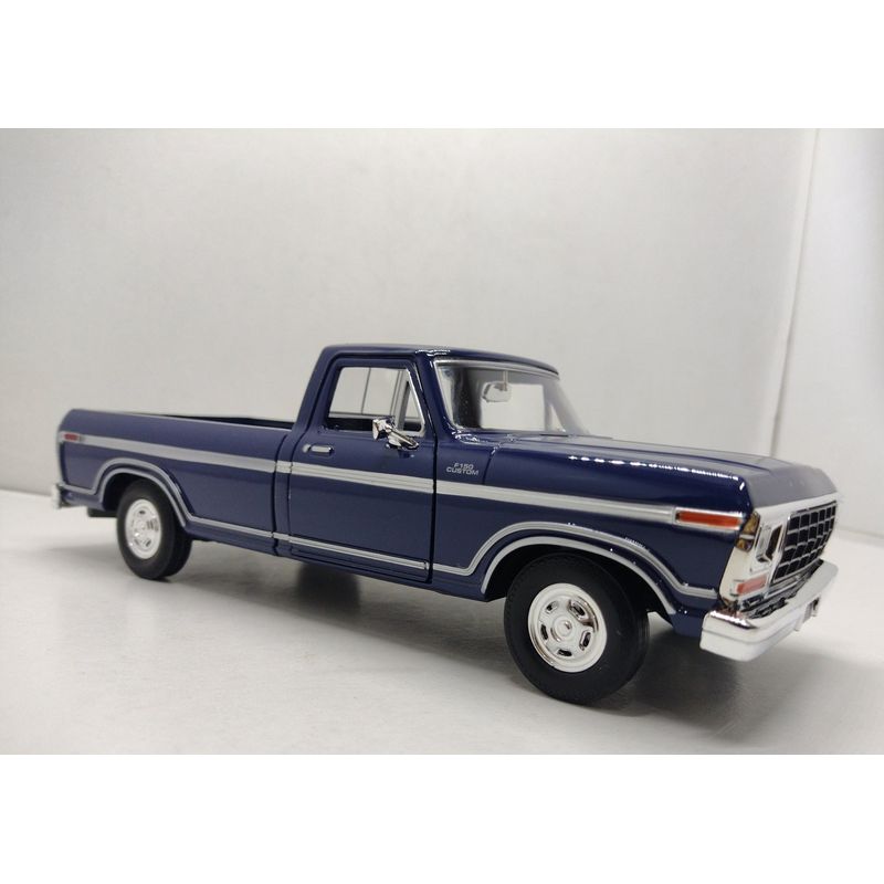 MOTORMAX - CAMIONETA FORD F150 1979 CUSTOM AZUL a Escala 1:24
