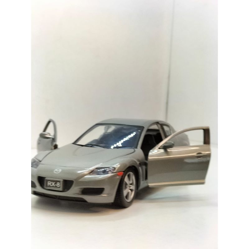 MOTORMAX - CARRO MAZDA RX-8 GRIS A Escala 124