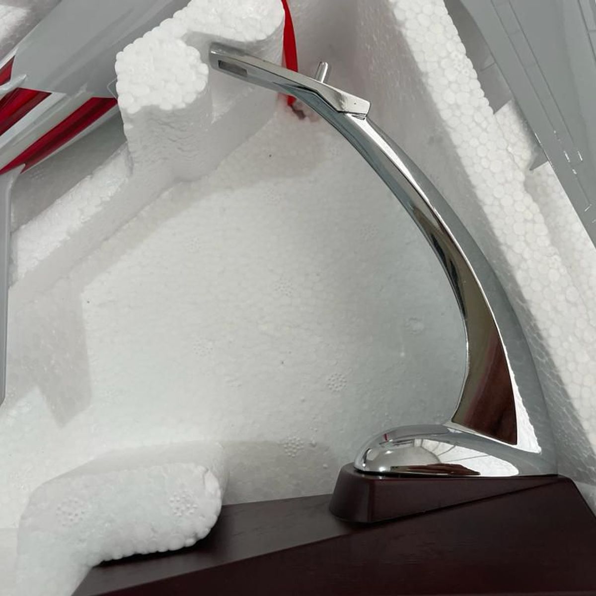 AIR - AVION BOEING B777 AMERICAN AIRLINES A ESCALA 1150