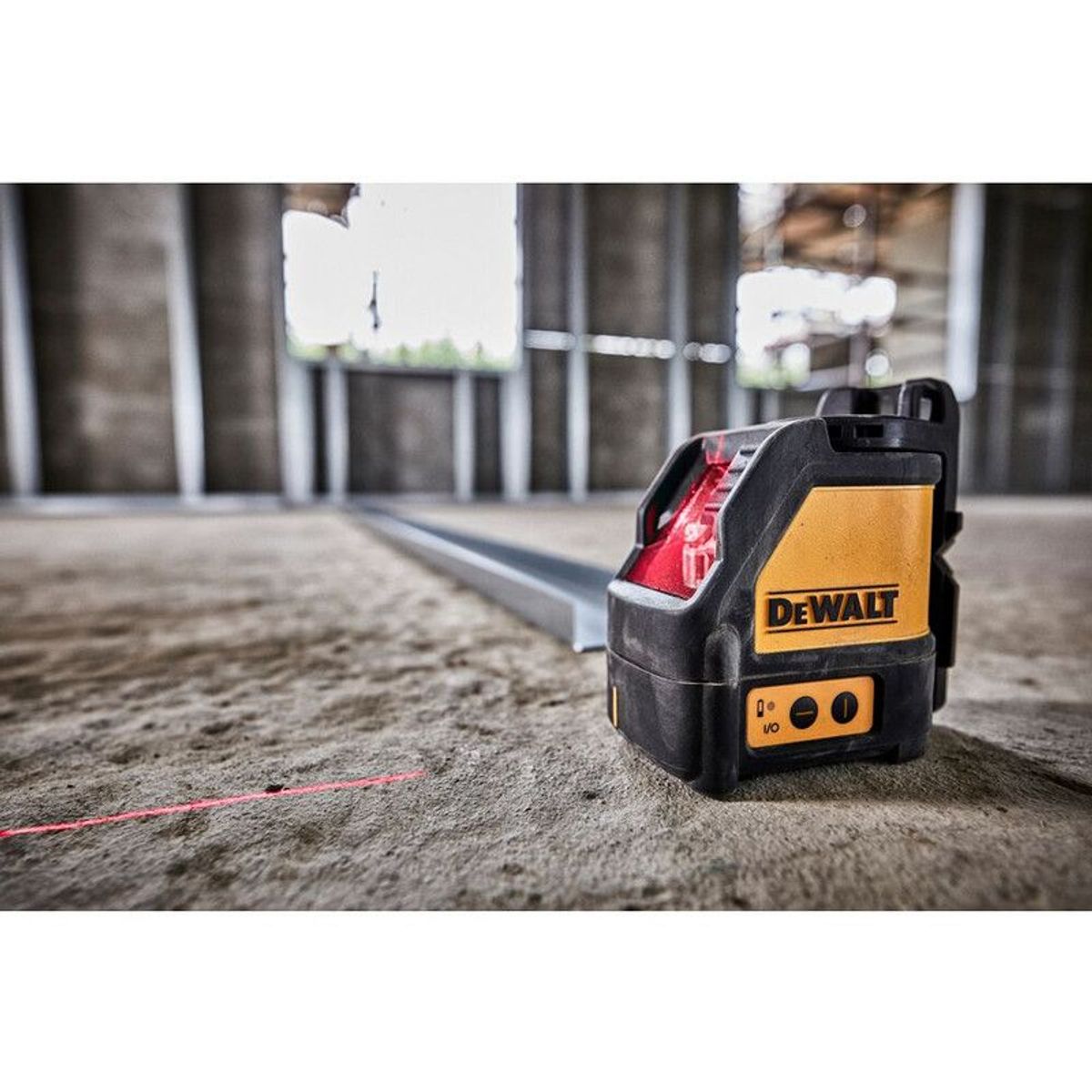 DEWALT - NIVEL LASER AUTONIVELABLE - HORIZONTAL Y VERTICAL