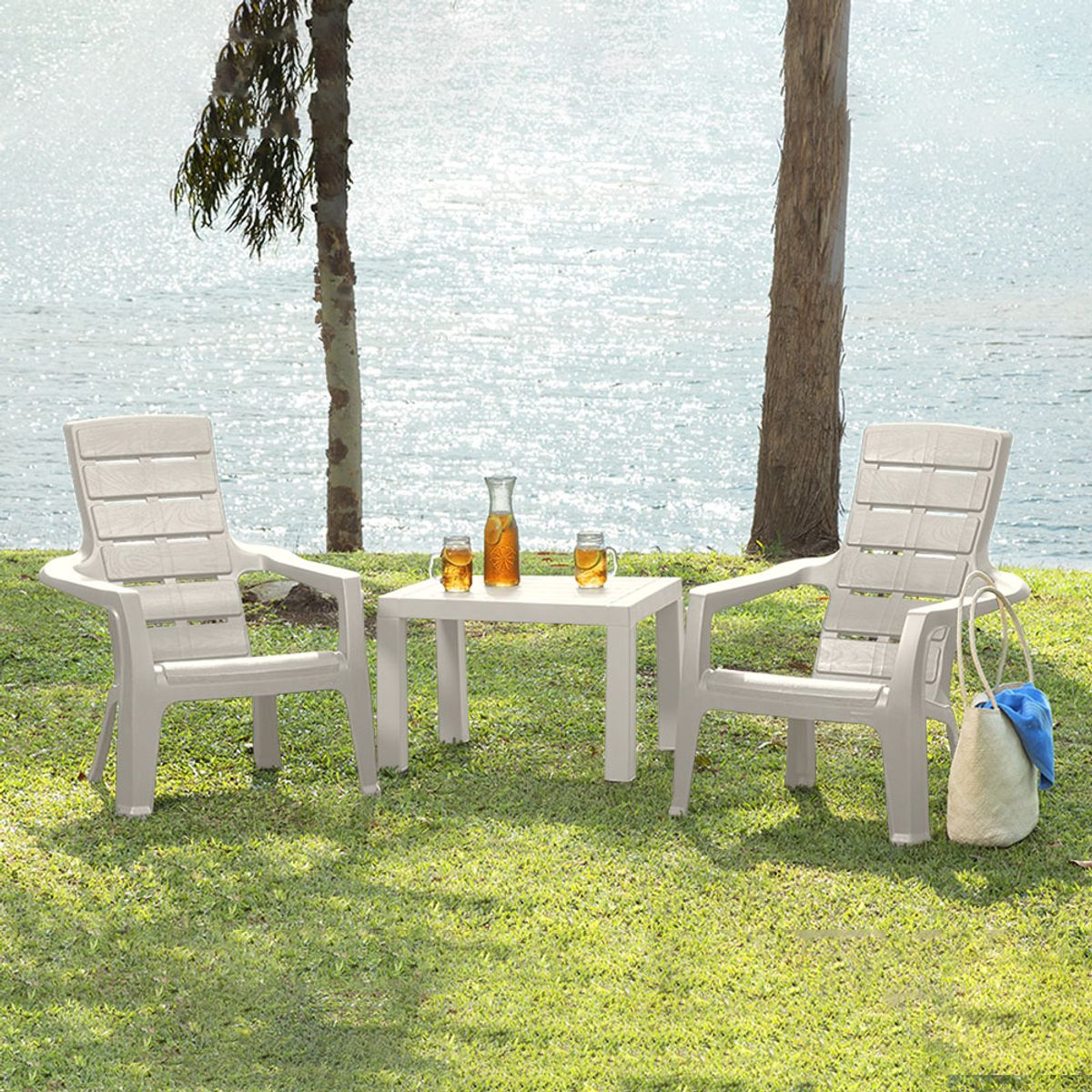 RIMAX - Combo Terraza Barú RIMAX - TAUPE (1 Mesa de Centro + 2 Sillas Playeras)