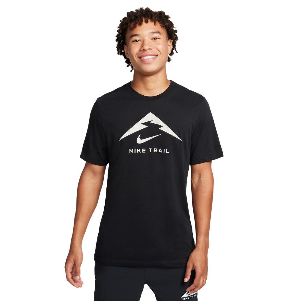 NIKE - Camiseta Nike Dri Fit Tee Trail-Negro