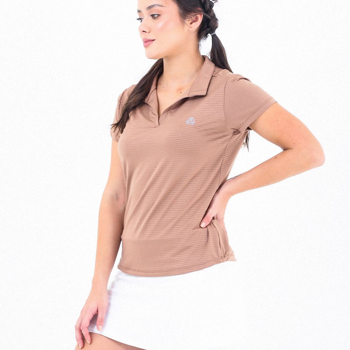 BELIFE - Camiseta Deportiva Taupe Con Cuello Camisero Para Mujer Belife.-.