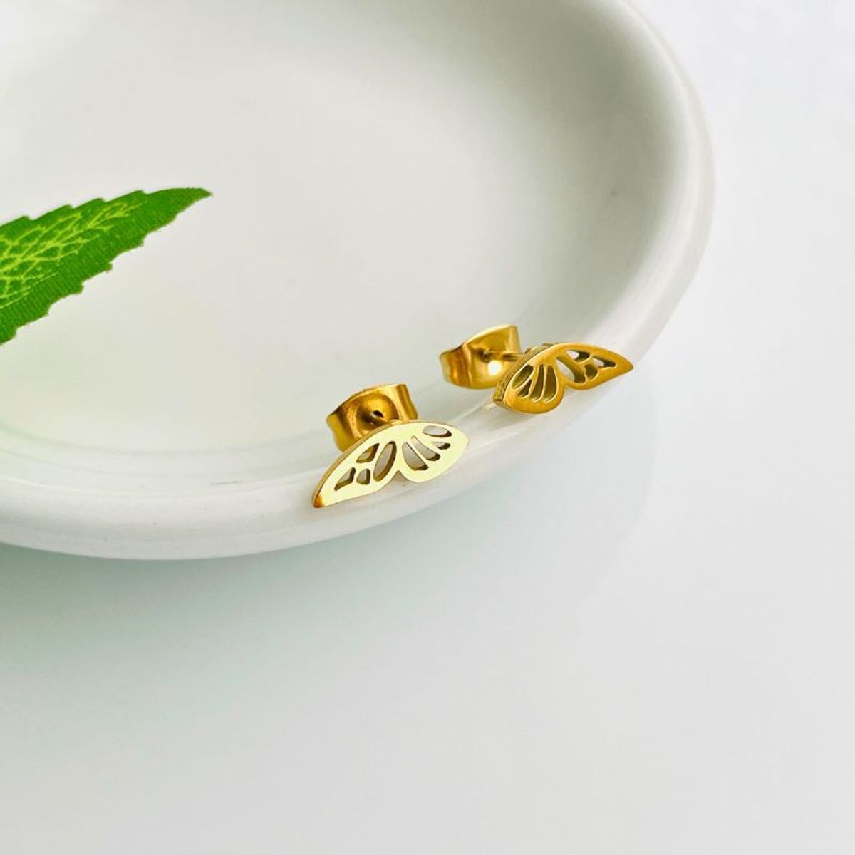 ACCESORIOS DE EVA - Aretes en Acero Inoxidable para Mujer Lola_.