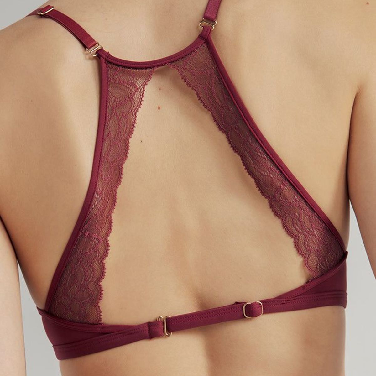 OPTIONS INTIMATE - Brasier con copa para Dama Marca Options Intimate Referencia 1430R41_.