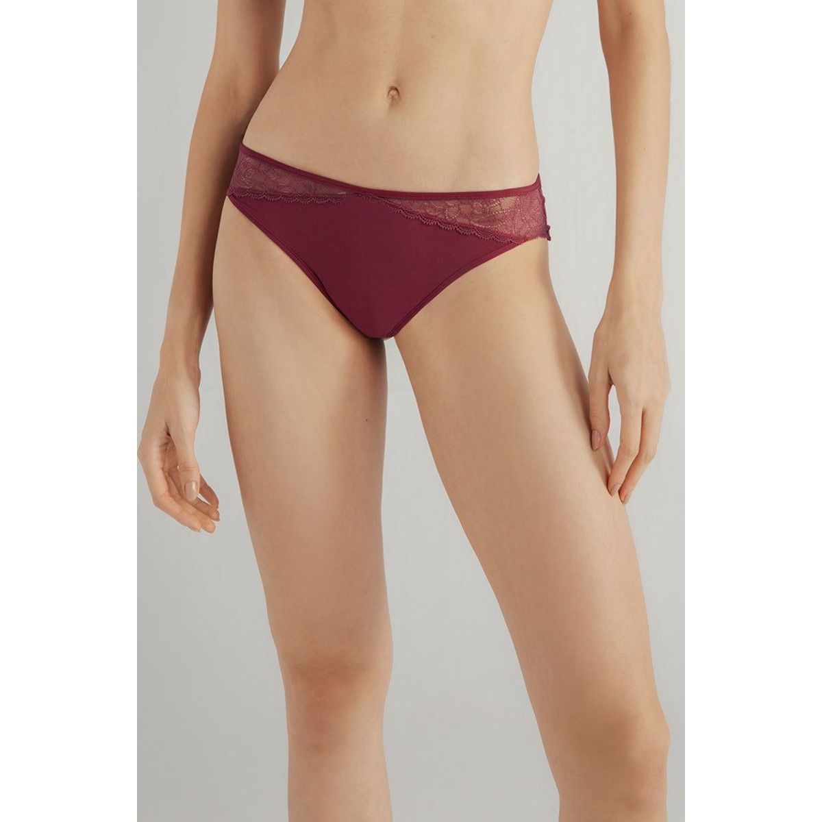 OPTIONS INTIMATE - Panty brasilera para Dama Marca Options Intimate Referencia 1130R41_.