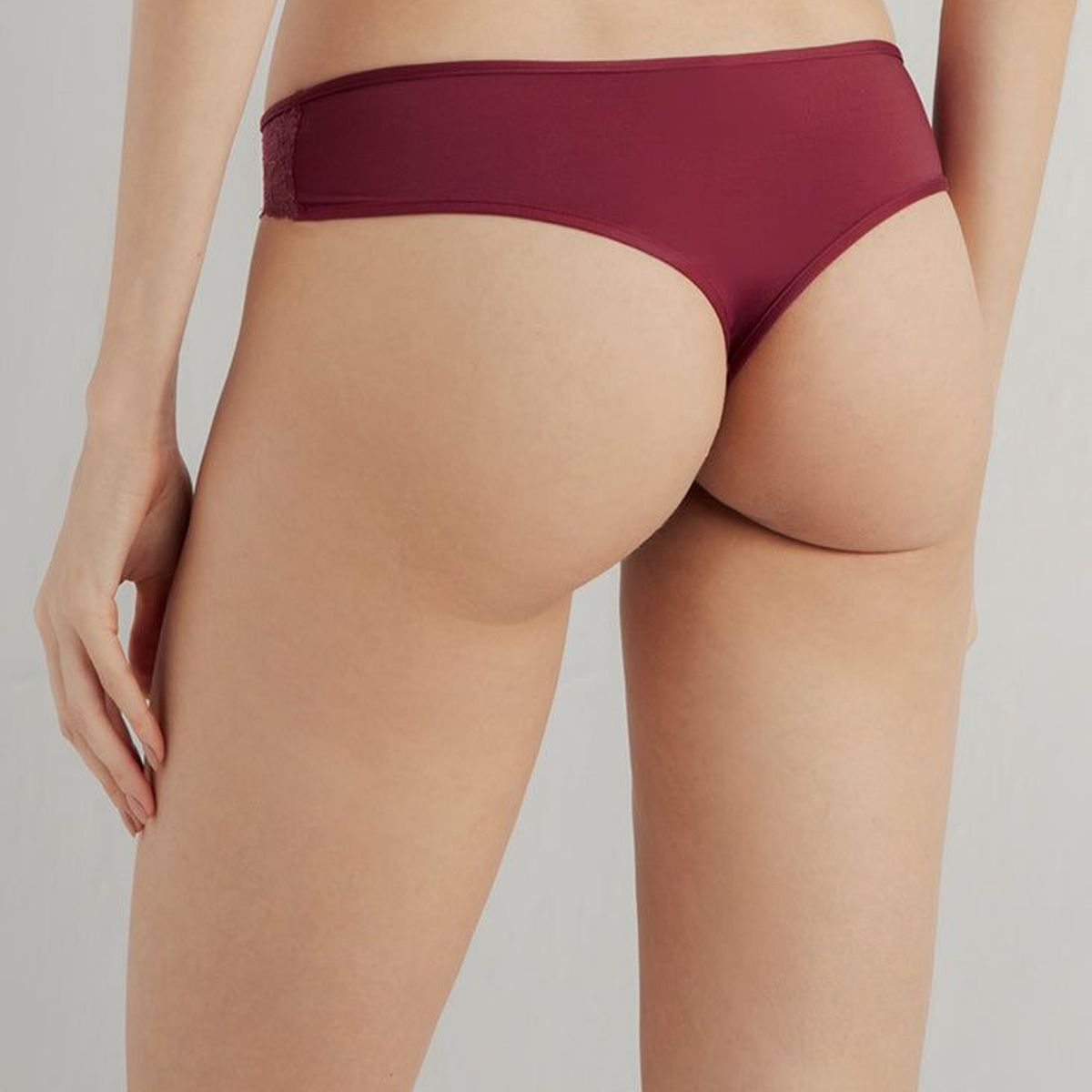 OPTIONS INTIMATE - Panty brasilera para Dama Marca Options Intimate Referencia 1130R41_.