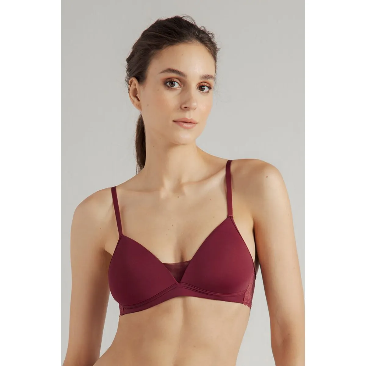 OPTIONS INTIMATE - Brasier con copa para Dama Marca Options Intimate Referencia 1445041_.
