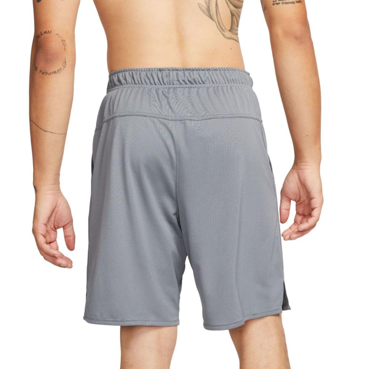 NIKE - Pantaloneta Nike Dri Fit Totalyty Knit 9”-Gris