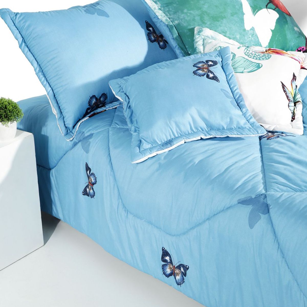 INCO - EdredónMariposasQueenPolialgodónrellenoPoliésteracolchadoEMQ