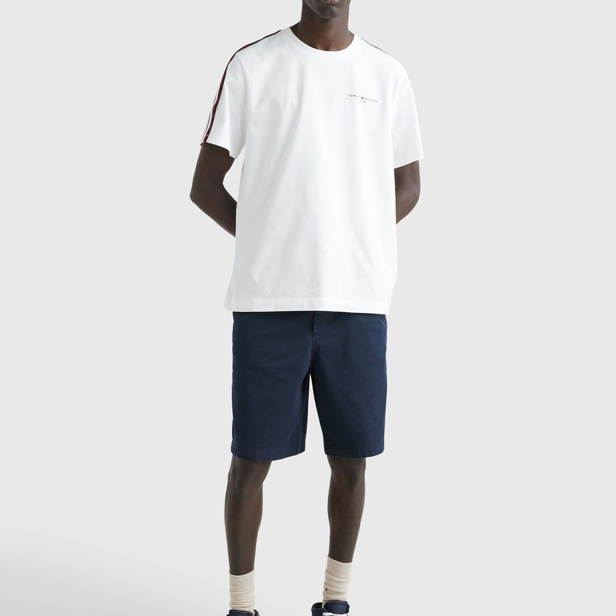 TOMMY HILFIGER - Camiseta Con Cinta Distintiva Hombre Blanco Tommy Hilfiger