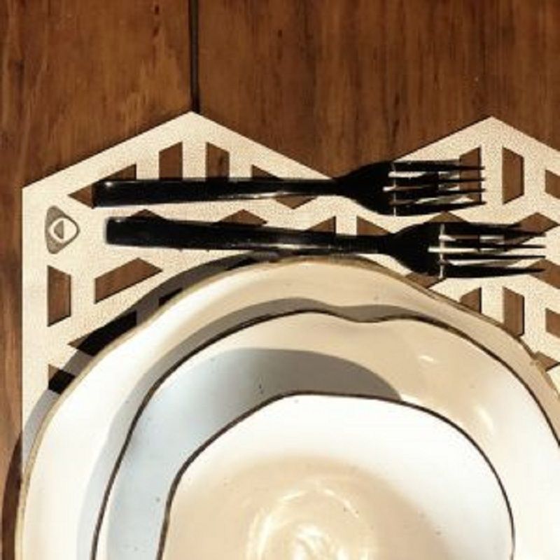 MYARKA LATINA - Individuales Doble faz  x 6 unidades Myarka  Cubit Dorado/ plata