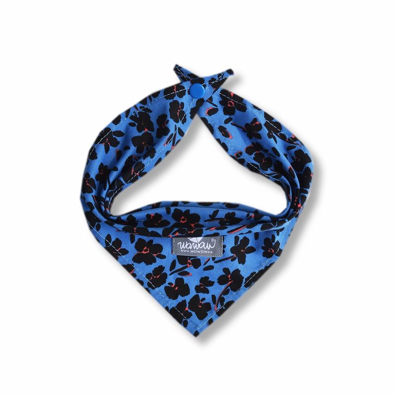 WAWAW - Pañoleta para perro talla S azul flores negras Wawaw