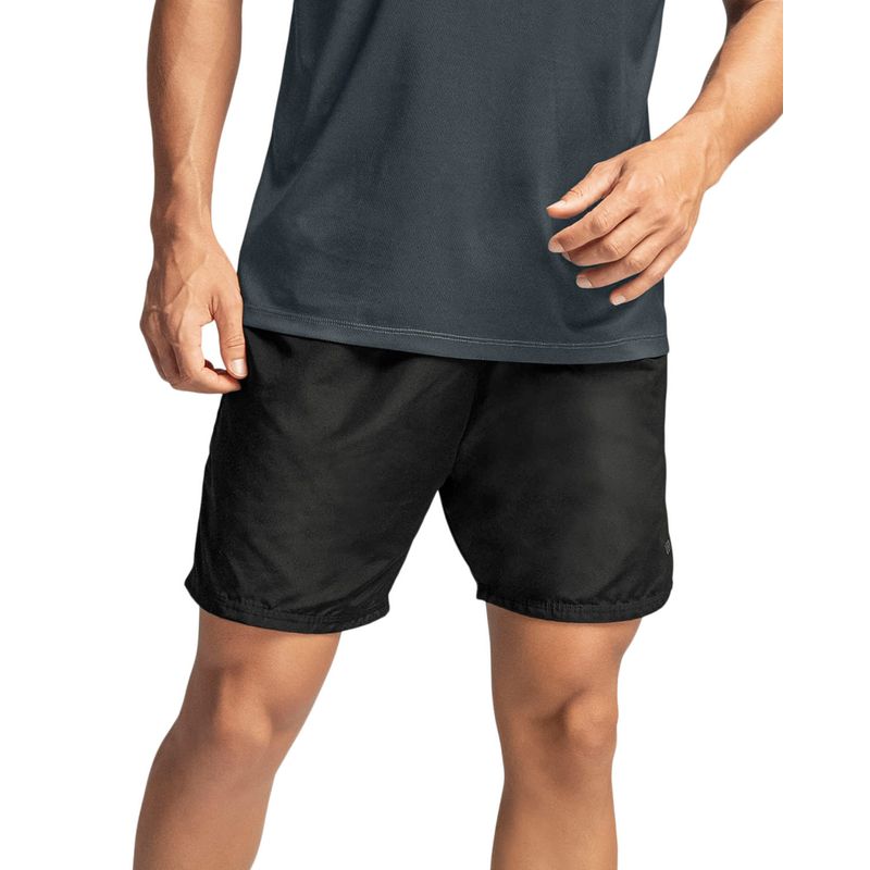 LEO - Pantaloneta deportiva con acabado antifluidos y bolsillos funcionales.
