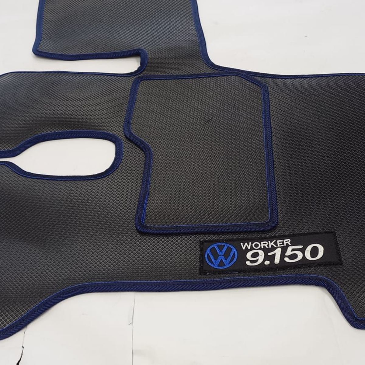 GENERICO - Tapete Volkswagen Worker 9.150 En Pvc