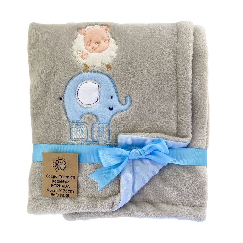 EL ROPERO DE SARITA - Abrazo Cálido Elephant Sky Blue - Cobija Térmica Bordada Doble Faz