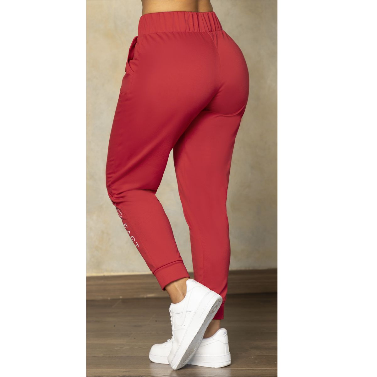 ATYPICAL - Jogger Mujer Rojo Atypical 1914