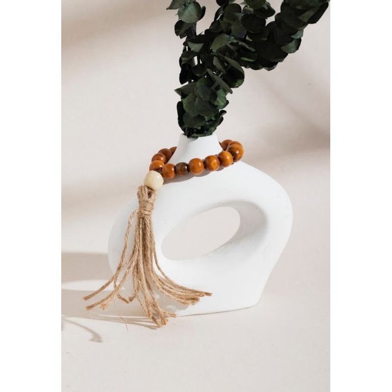 DECORACIONES ALE Y GABI - Jarron Maximiliano Con Eucalipto Preservado y Accesorio madera