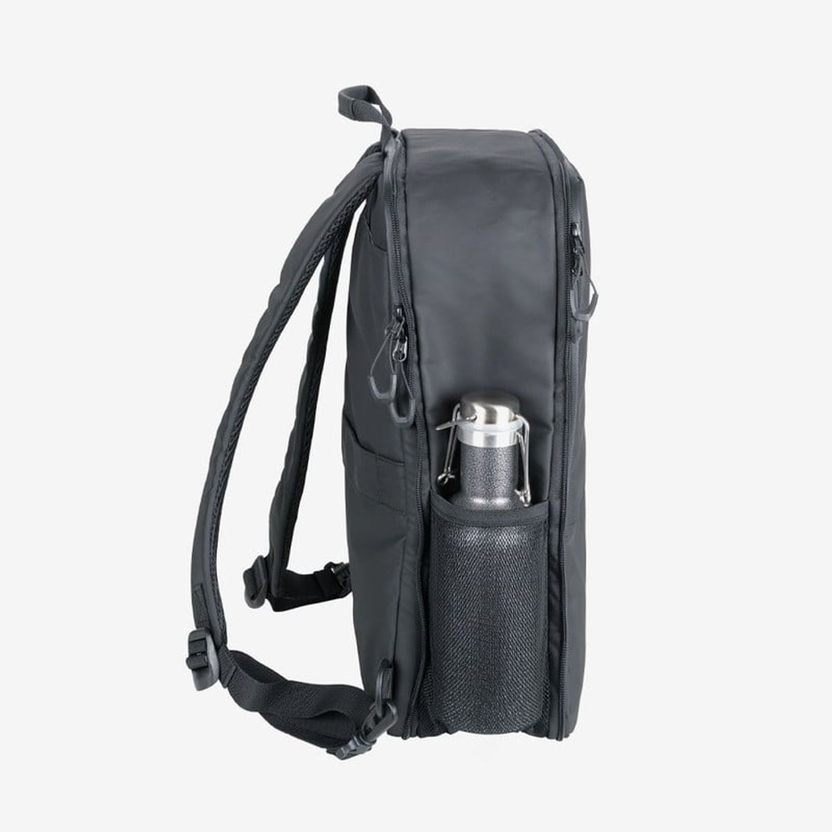 TROIKA - Backpack Expandible Impermeable Negro
