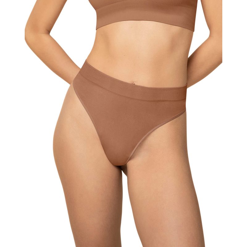 LEONISA - Leonisa Brasilera tiro alto en tecnología seamless