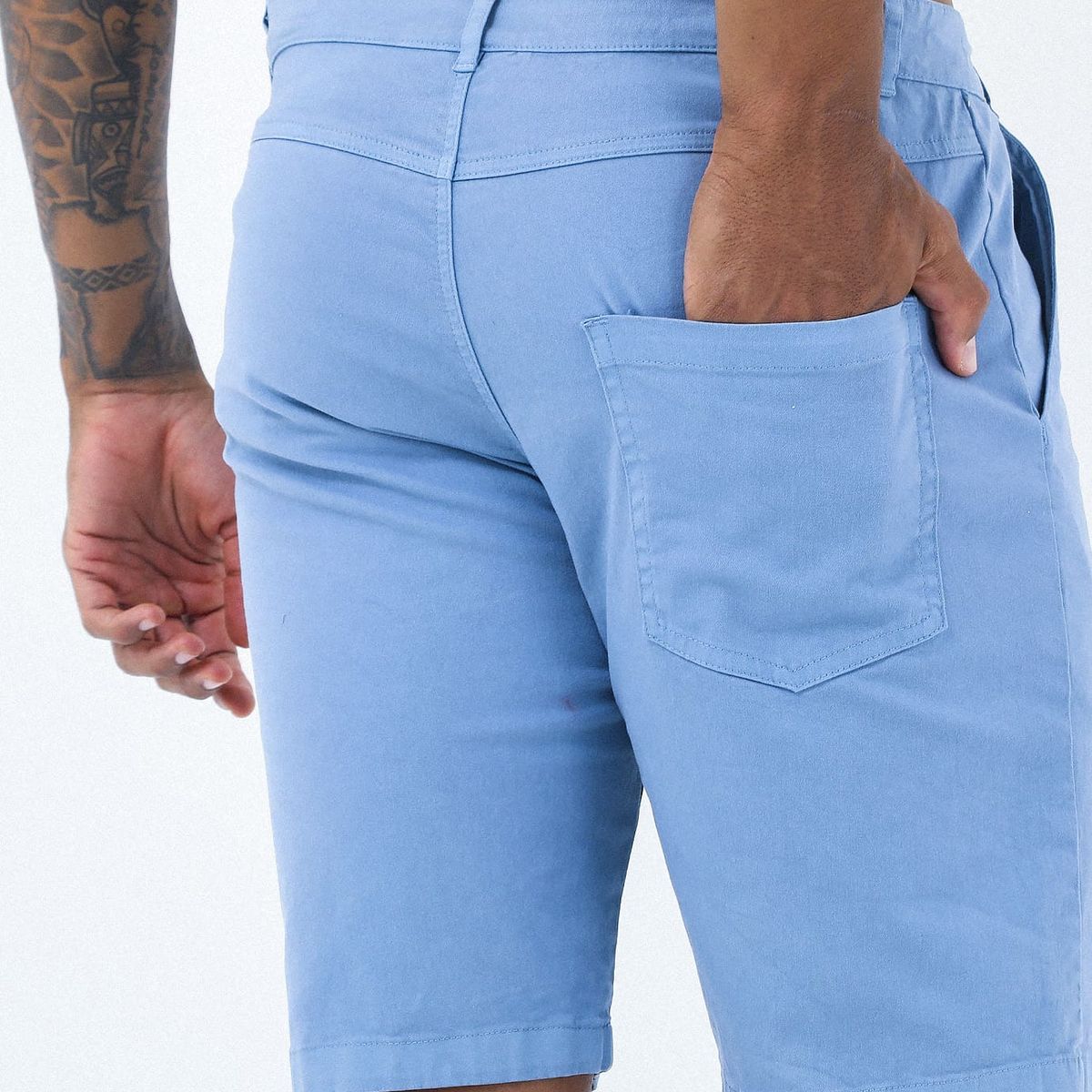 BELIFE - Bermuda Azul Para Hombre Belife.-