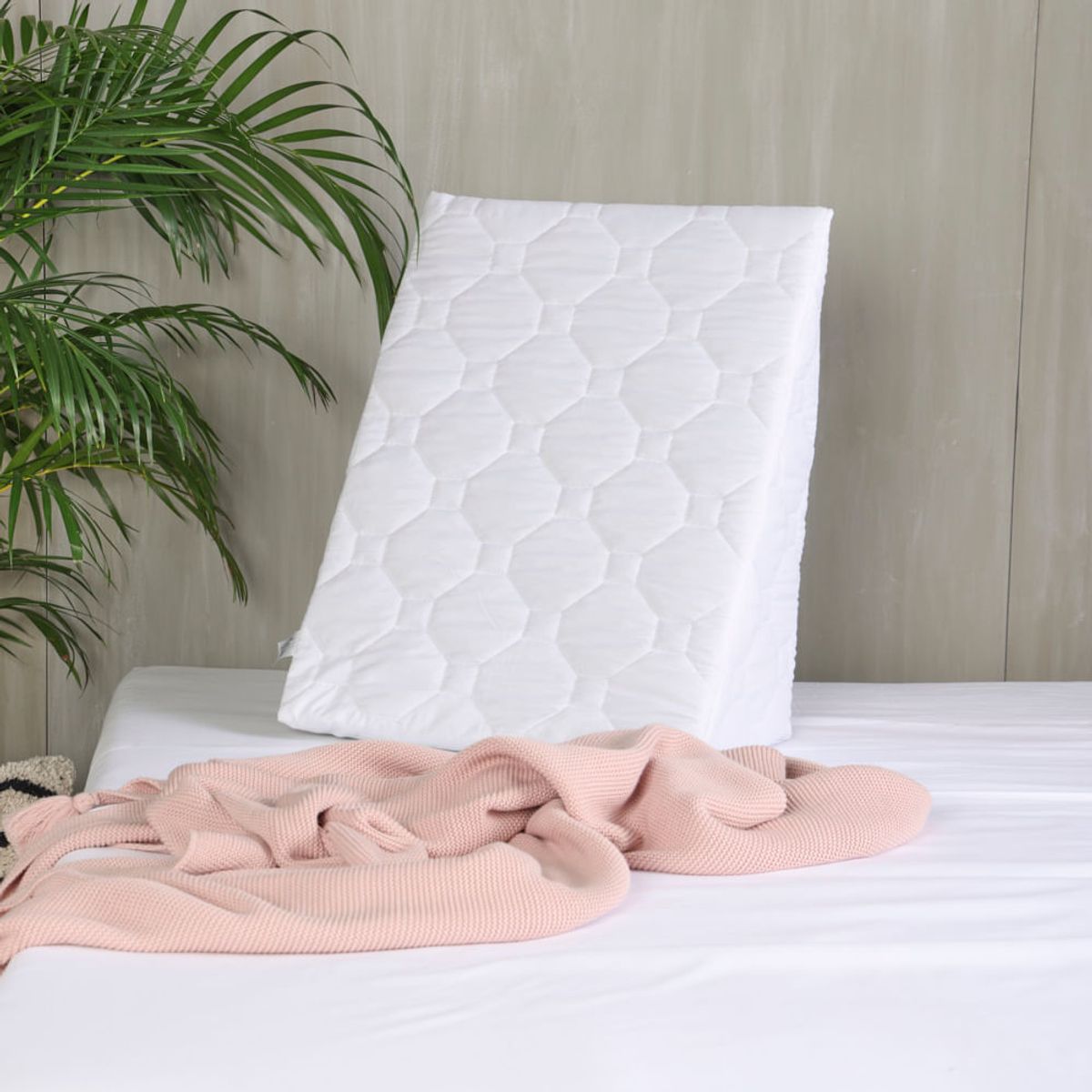 DISTRIHOGAR - Cojín Antireflujo Multipropósito Acolchado 50 X 59 X 30 Cm