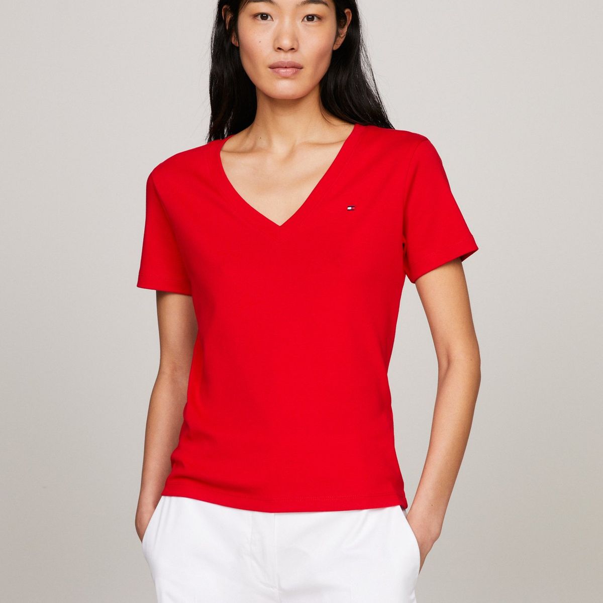 TOMMY HILFIGER - Camiseta roja de rayas con cuello en V Tommy Hilfiger
