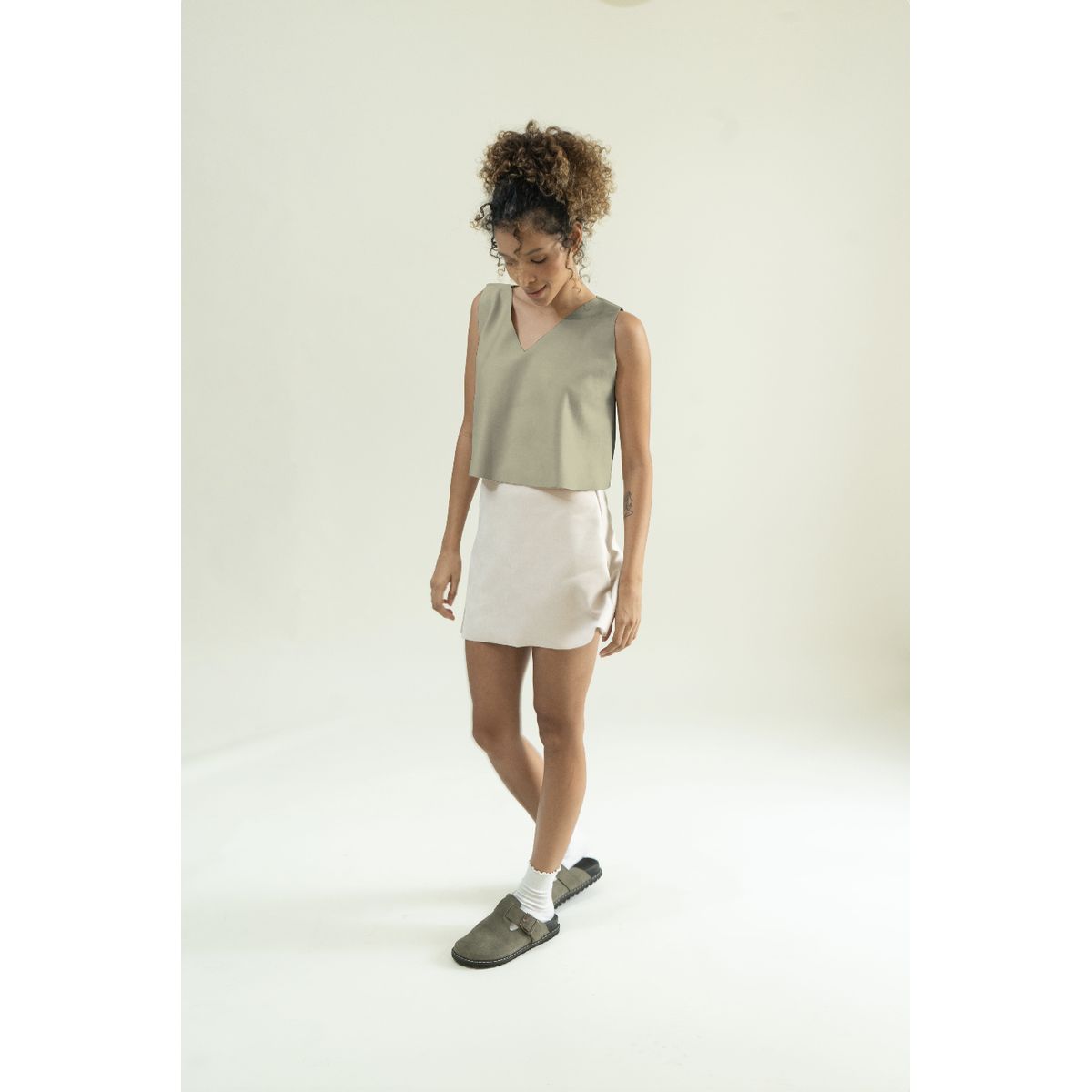 PURA - Camisa Básica Corta Verde Manzana Pura