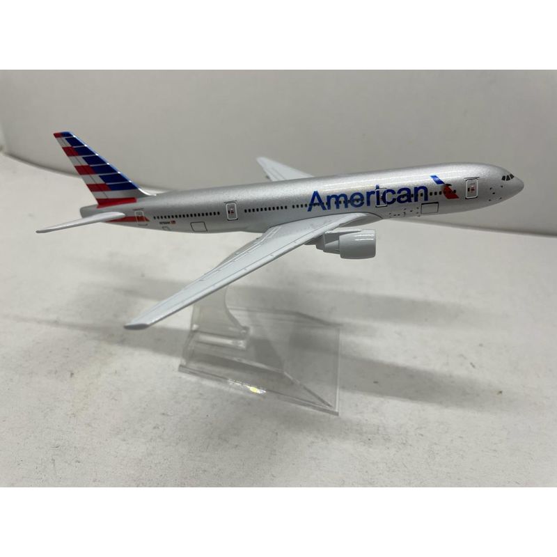 GENERICO - AVION BOEING B777 AMERICAN AIRLINES BANDERA a Escala 1:400…