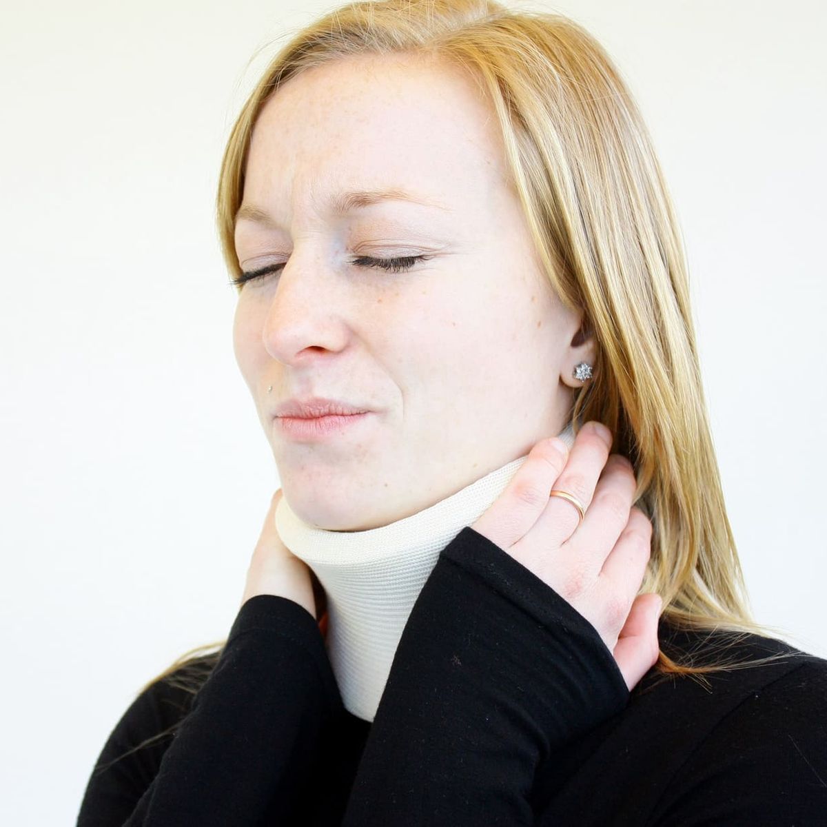 TECNOMED - Cuello Ortopedico Cervical Collar De Thomas Blando - Talla L