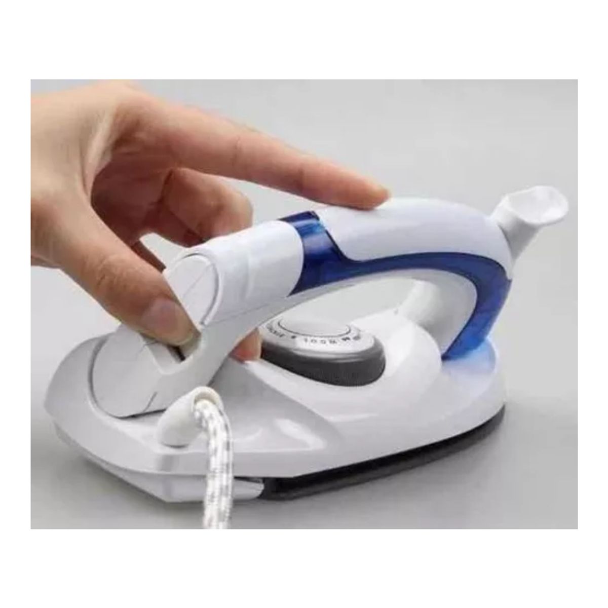 GENERICO - Mini Plancha Viajera Para Ropa Plegable A Vapor