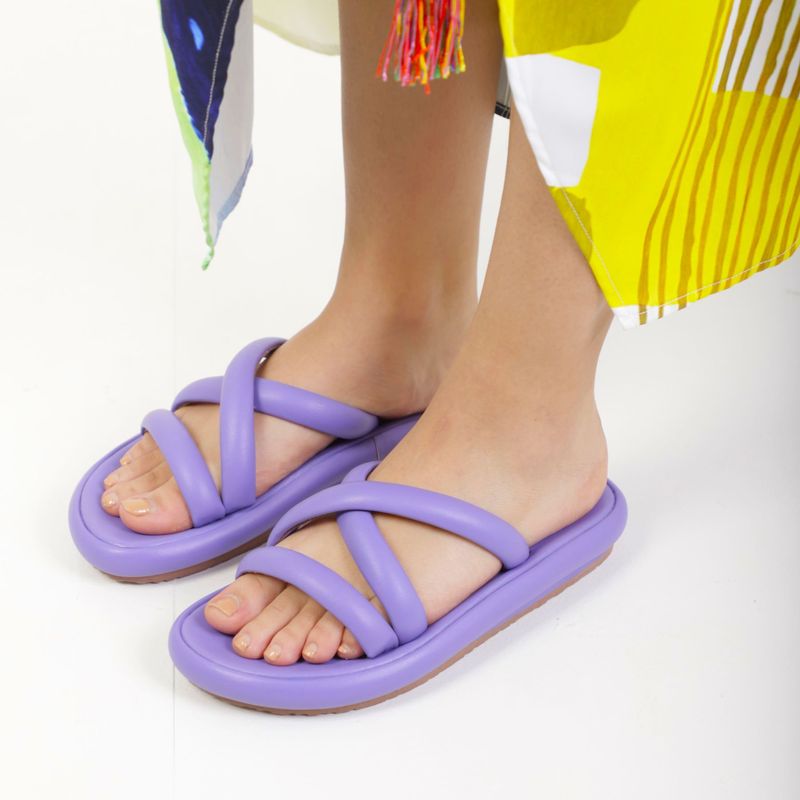 TALARA - Sandalia Plana para mujer en cuero_.