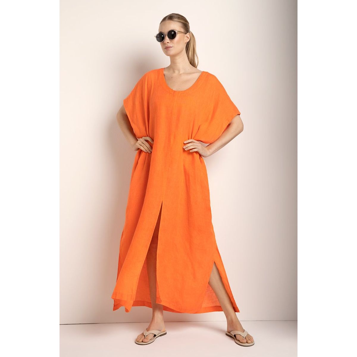 TOUCHE BALNEAIRE - Cover up largo con aberturas manga corta y cuello redondo