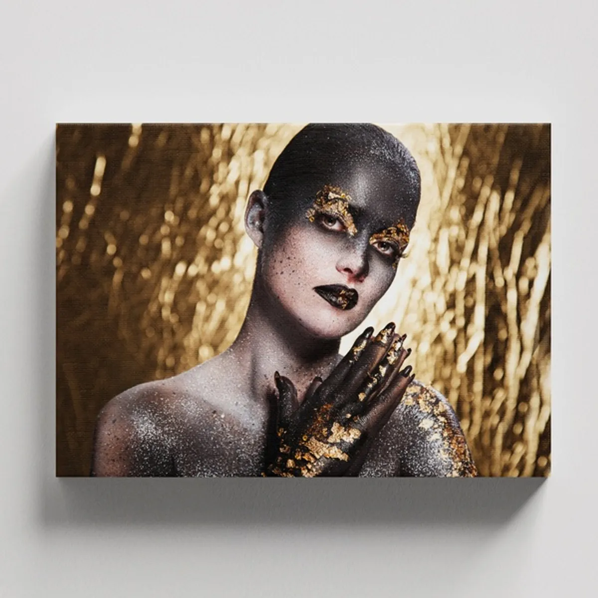 TAYRONA STORE - Cuadros Retablo Negro y Dorado Africanas 066 - 50x35cm