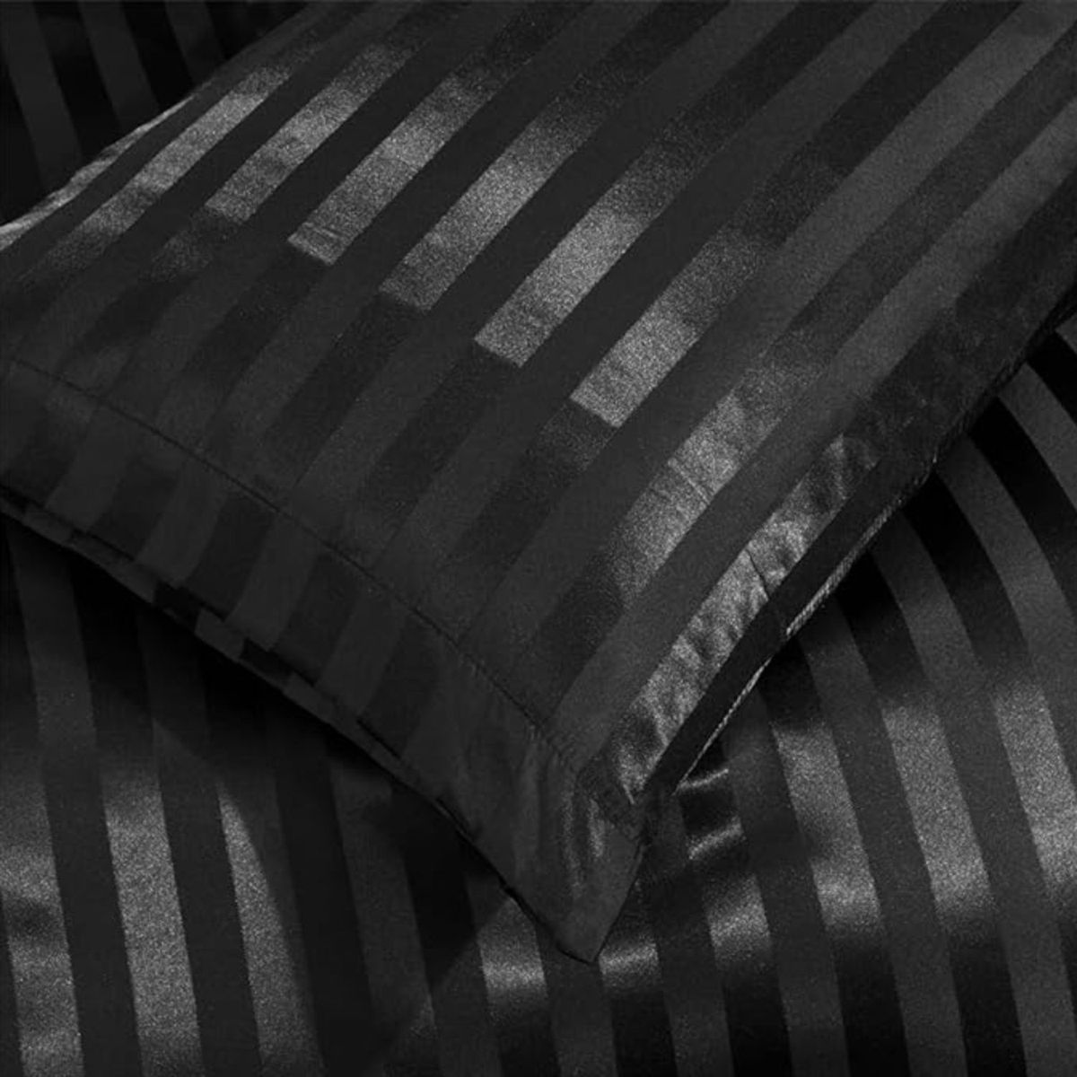 KARYTEX - Funda Duvet Sateen Rayas Cama Queen Color Negro 125 Gramos Mindy.